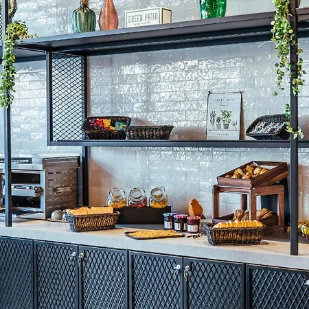 מלון Ibis Styles Centre Rive Gauche 3*
