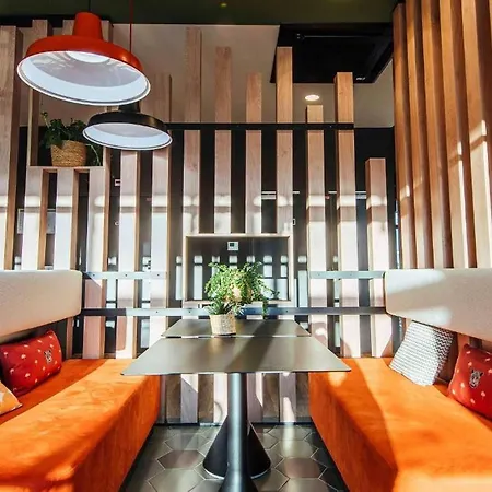 Ibis Styles Centre Rive Gauche Hotel