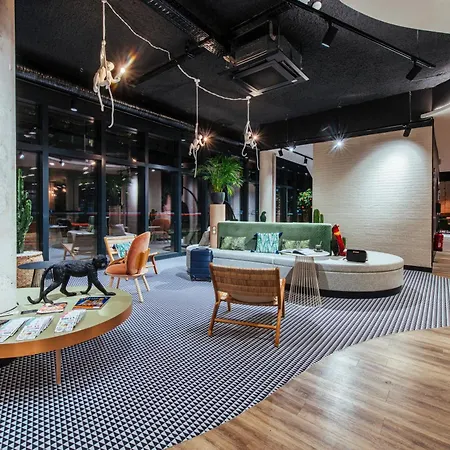 Ibis Styles Centre Rive Gauche 호텔