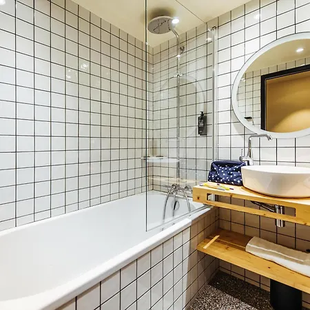 Otel Ibis Styles Centre Rive Gauche 3*