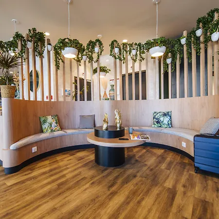 Ibis Styles Centre Rive Gauche 호텔