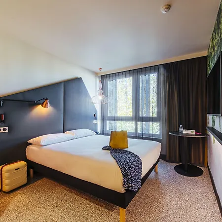 Ibis Styles Centre Rive Gauche 3* 루앙
