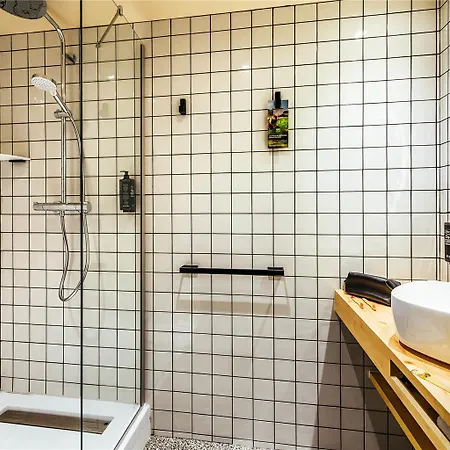 Ibis Styles Centre Rive Gauche Hotell 3*