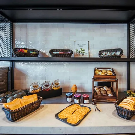 Ibis Styles Centre Rive Gauche Hotel