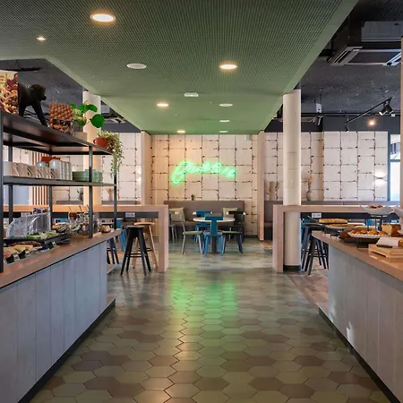 Ibis Styles Centre Rive Gauche 호텔