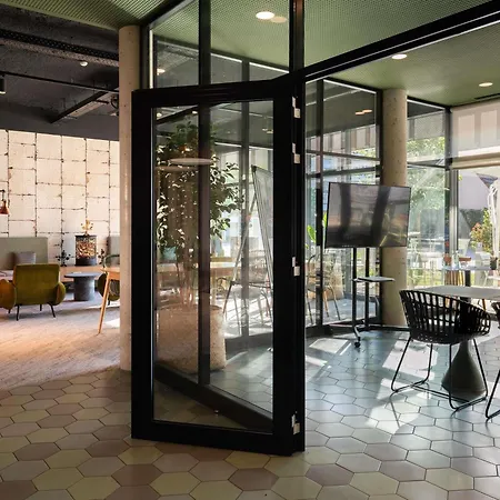 Ibis Styles Centre Rive Gauche 3*
