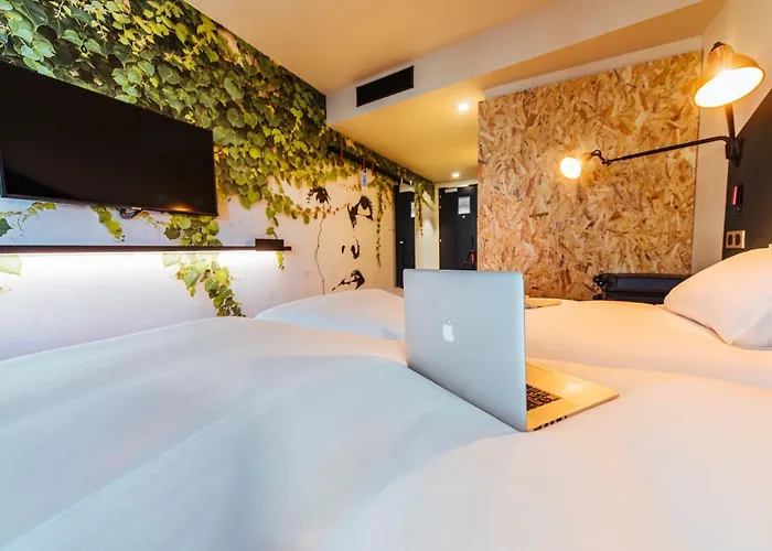 Ibis Styles Centre Rive Gauche Hotel